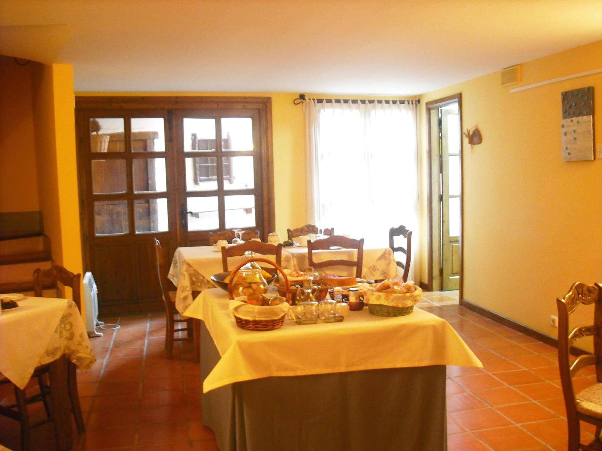 Casa De Oria Hotel อัลบาร์ราซิน ภายนอก รูปภาพ
